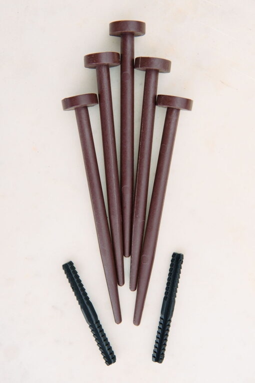 Brown Spare Pegs