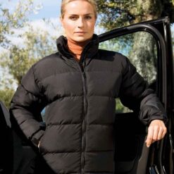 RS181F20BLK20MODEL202.jpg